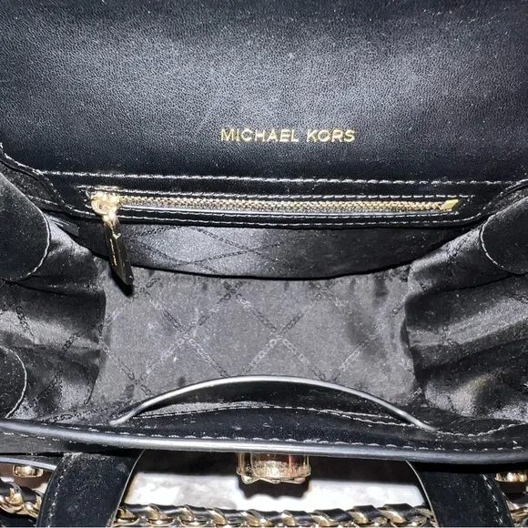 Michael Kors crossbody purse - Picture 7 of 7